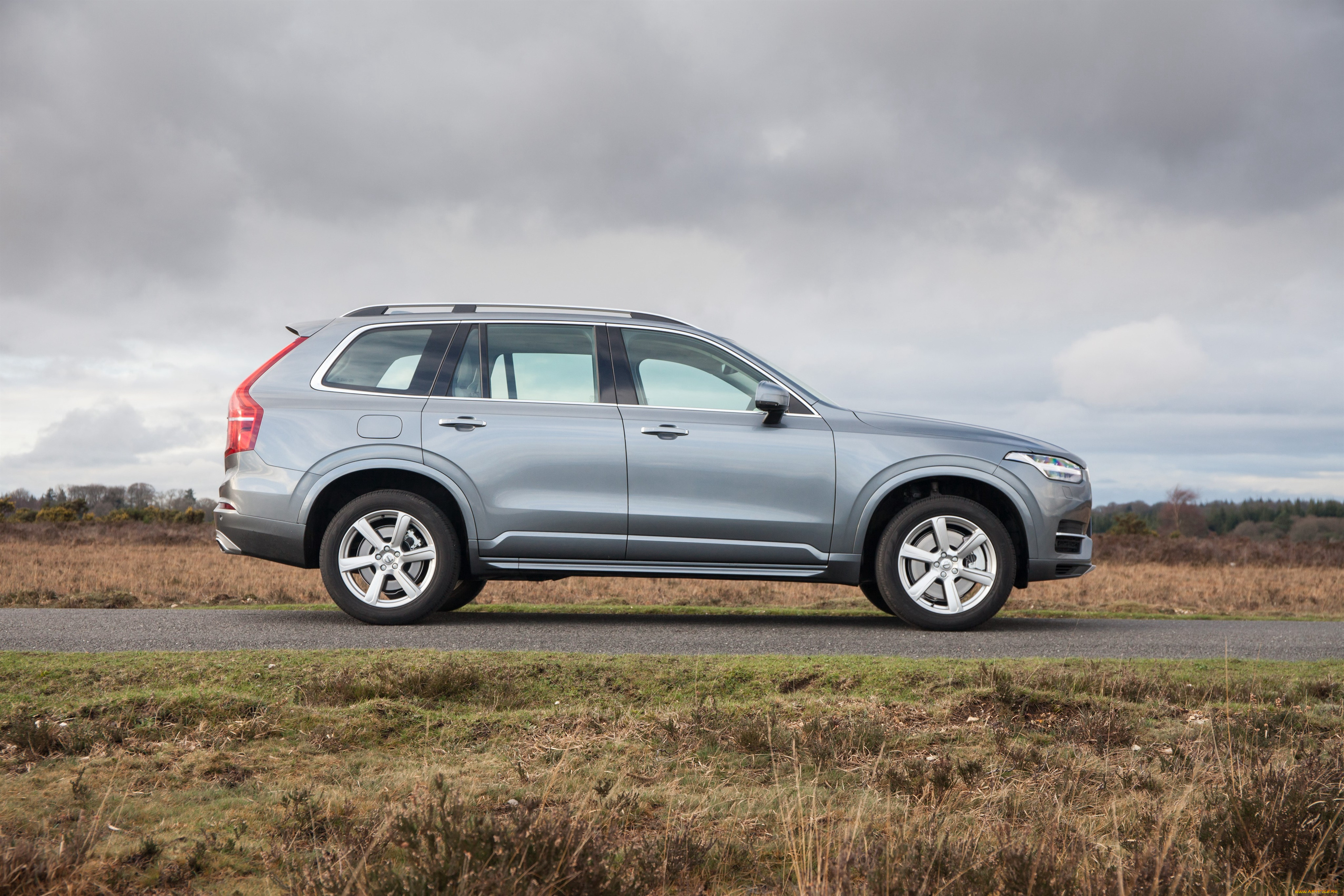 , volvo, xc90, t8, 2016, uk-spec, momentum